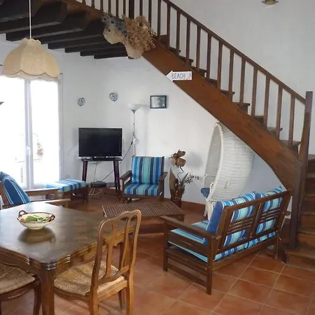 Holiday home T5 Front De Mer,